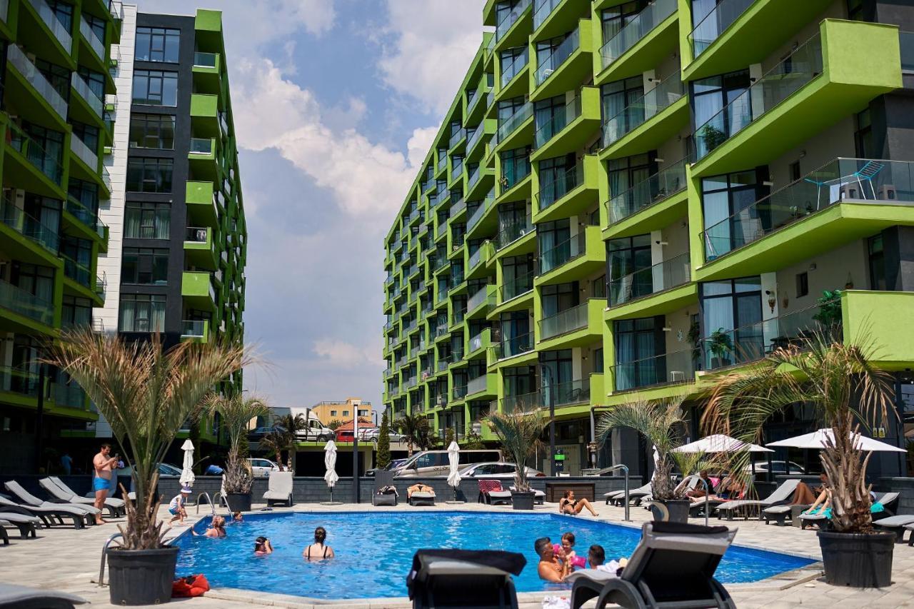 Vintage Breeze Apartment - Spa Pools Resort Mamaia Exterior photo